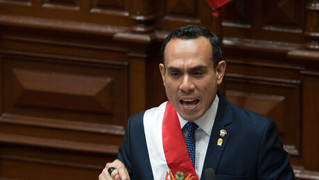 Presidente do Peru admite possibilidade de invadir embaixada do México para deter Betssy Chávez