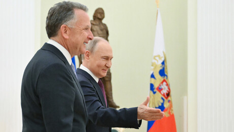 Assessor do Kremlin: se Witkoff vier, deverá ser recebido por Putin