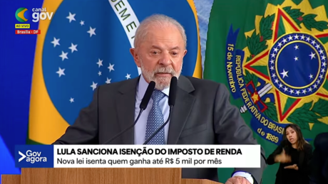 'Lição de democracia': Lula comenta prisão definitiva de Bolsonaro no STF