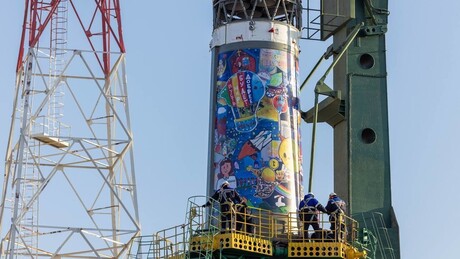 Rússia lançará ao espaço 'foguete dos sonhos' com obras de arte feitas por crianças com câncer