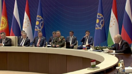 Putin propõe lançar grande programa para equipar forças da OTSC com armas russas modernas