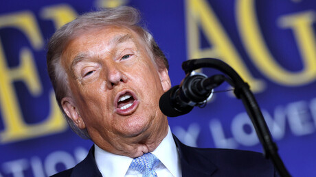 Trump 'suspende toda migração do terceiro mundo' e inicia 'migração inversa'