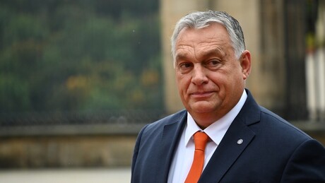 Viktor Orbán chega a Moscou