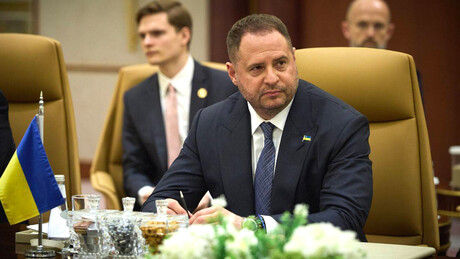 'Braço direito' de Zelensky renuncia em meio a megaescândalo de corrupção