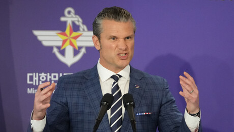 Hegseth acusa mídia de mentir sobre ações militares dos EUA no Caribe