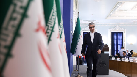 'Ameaça sem precedentes à segurança da aviação', diz Irã sobre fechamento do espaço aéreo da Venezuela