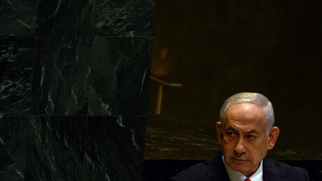 Acusado de corrupção, Netanyahu oficializa pedido de perdão ao presidente de Israel