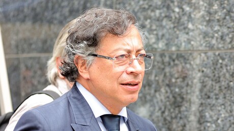 Petro critica fechamento do espaço aéreo venezuelano e cobra ação da OACI e da ONU