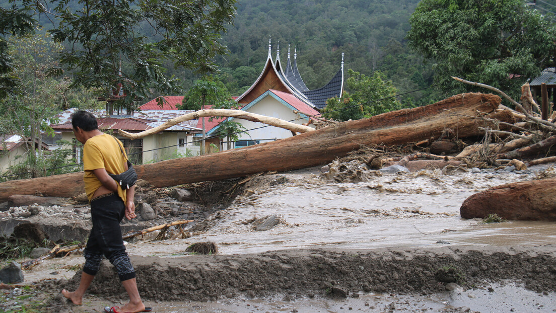 Ciclone no Sudeste Asiático deixa mais de mil mortos (VÍDEOS)