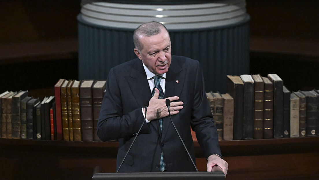 Erdogan reage a ataques ucranianos contra navios petroleiros no Mar Negro