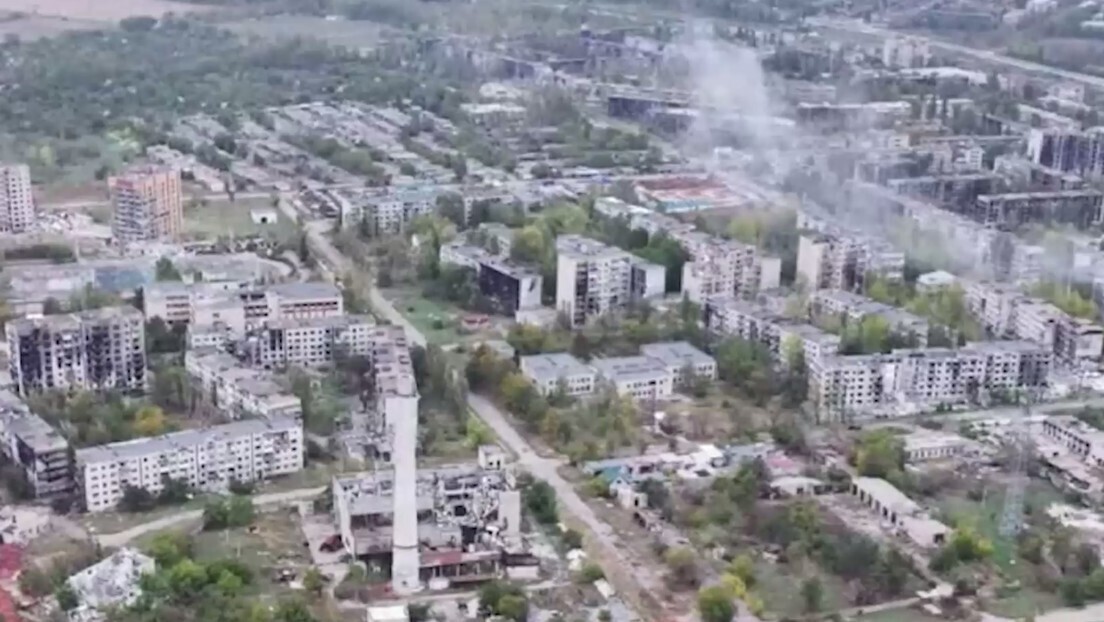 Exército russo liberta cidade estratégica de Krasnoarmeysk