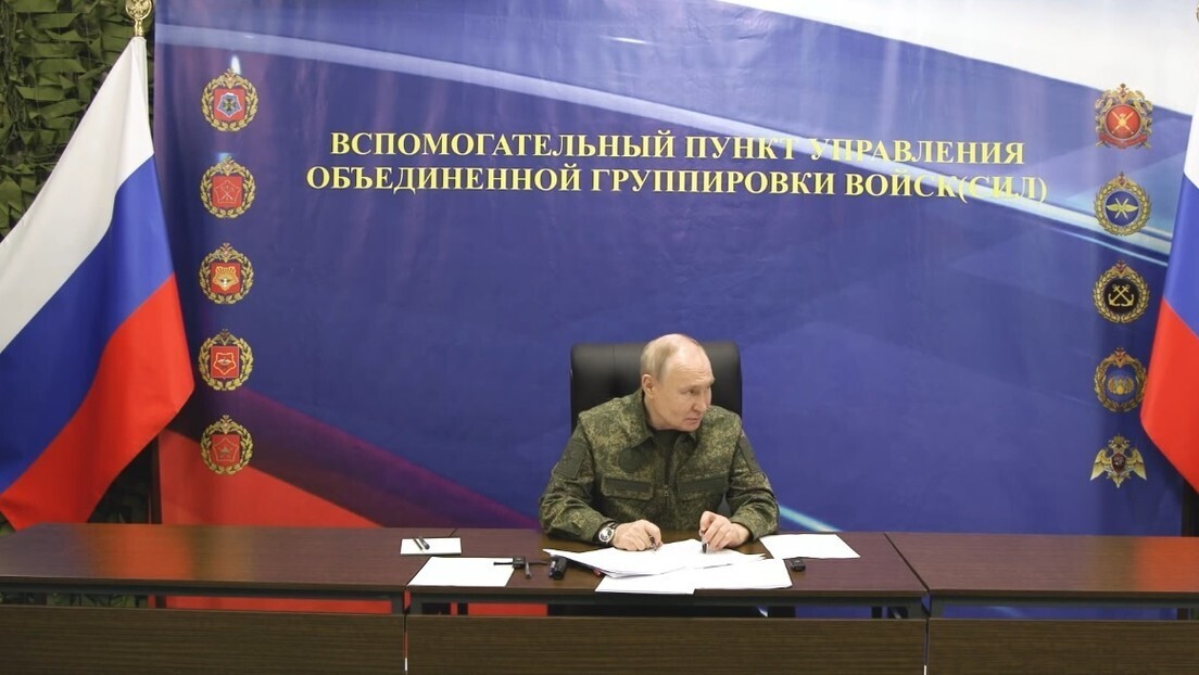 Exército russo mantém a iniciativa em toda linha de frente, afirma Putin