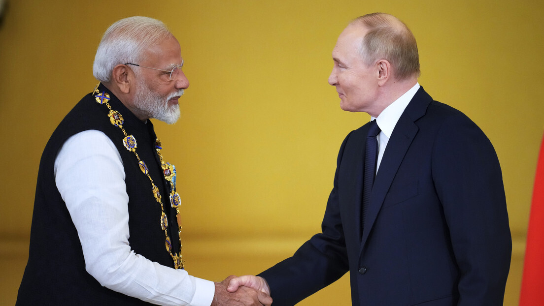 Amizade histórica, alta tecnologia: pontos-chave das conversas entre Putin e Modi