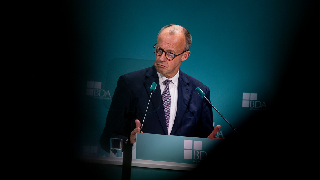 'Pequeno nazista' e 'idiota': Merz registra quase 5 mil queixas por insultos nas redes sociais