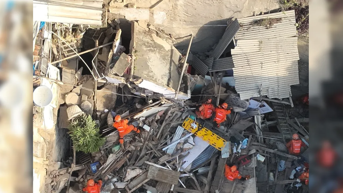Moradores ficam feridos após desabamento de casarão no Rio de Janeiro