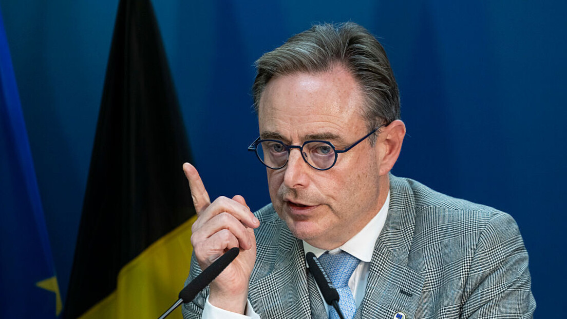 União Europeia admite prolongar cúpula para tentar consenso sobre uso de ativos russos congelados