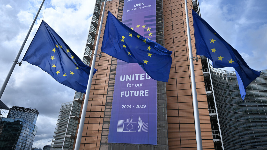 Moscou: 'Política da UE em relação à Rússia carece de lógica saudável e lembra o teatro do absurdo'