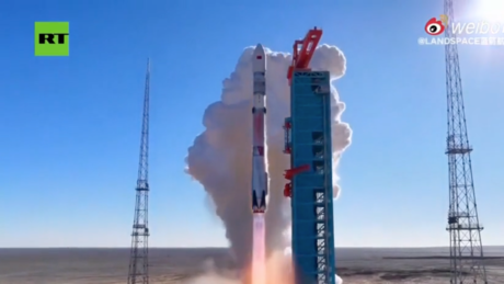 Empresa privada da China faz história com lançamento de foguete