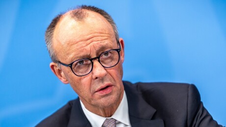 Enviado do Kremlin dispara contra Merz: 'Se rendeu ao belicismo, sabotagem da paz e estupidez'