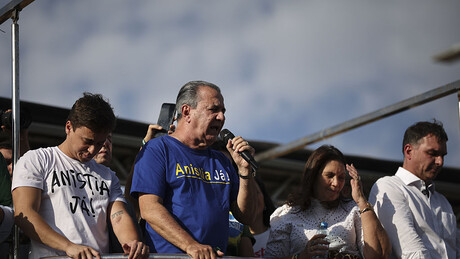 'O amadorismo da direita faz a esquerda dar gargalhadas', afirma Malafaia após Flávio Bolsonaro anunciar pré-candidatura