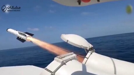 Irã mostra seu poder militar com exercícios em grande escala no Golfo Pérsico - VÍDEOS