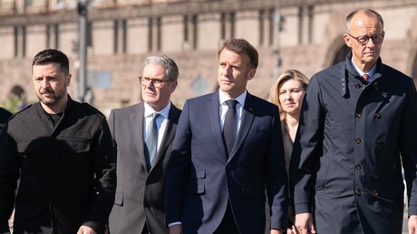 Starmer, Merz, Macron e Zelensky se reunirão nos próximos dias para discutir processo de paz