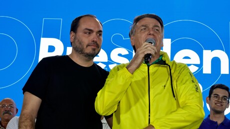 Carlos associa reação negativa do mercado à pré-candidatura de Flávio a especuladores e rentistas