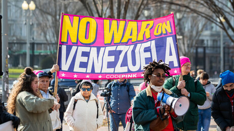 'Venezuela não está sozinha': Maduro destaca solidariedade mundial ao país frente às agressões dos EUA