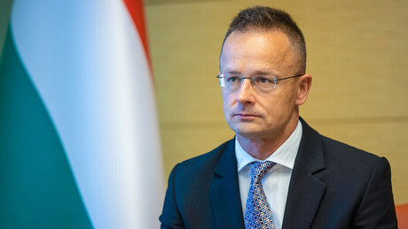 Hungria revela estratégia para barrar plano da UE para parar importação de energia russa