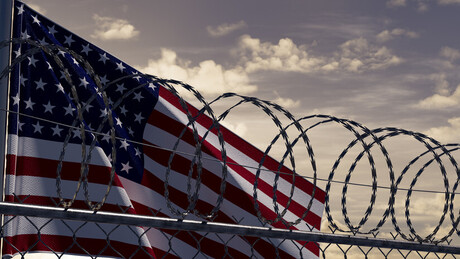 EUA deportaram cerca de 50 cidadãos do Irã em voo fretado — NYT