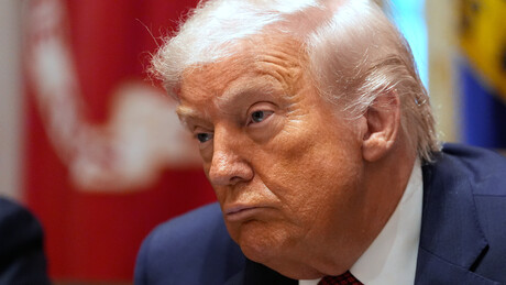 Trump reage à multa da União Europeia ao X: 'Desagradável'