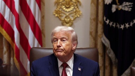 Trump diz que os Estados Unidos vão ficar com petróleo de navio apreendido na costa venezuelana