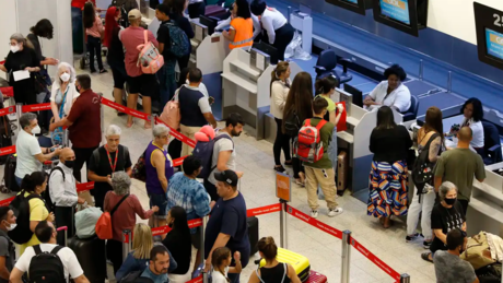 Ventania em São Paulo prejudica 300 voos e afeta aeroportos em todo o Brasil