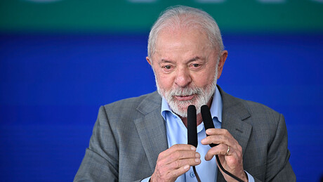 Lula chama retirada de sanções a Moraes pelo governo Trump de 'presente'