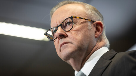 'Chocante e angustiante': premiê australiano comenta tiroteio em festival judaico