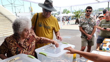 Abertas as urnas para o 2º turno das eleições presidenciais no Chile