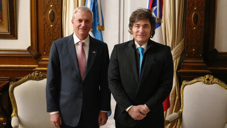 Milei se reúne com o presidente eleito do Chile em Buenos Aires