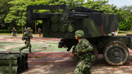 EUA aprovam pacote recorde de US$ 11 bilhões em armas para Taiwan, elevando tensão com a China