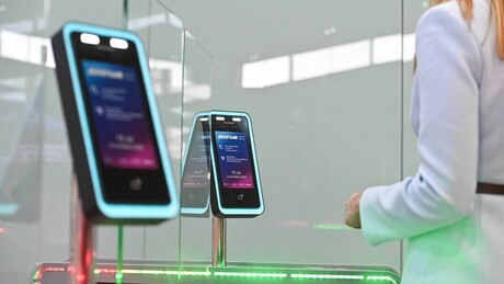 'Sem documentos': companhia aérea russa testa com sucesso o embarque com simples olhar