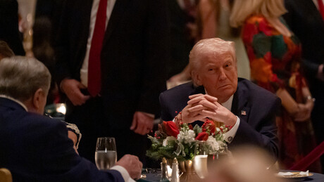 'Foi um presente de Natal': Trump comenta  ataques aéreos dos EUA na Nigéria