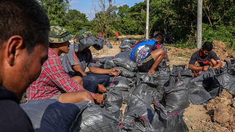 Tailândia e Camboja chegam a acordo de cessar-fogo após semanas de combates intensos