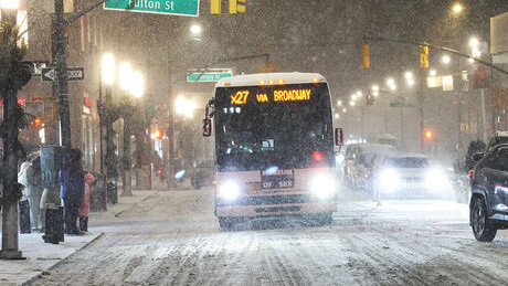 VÍDEOS: Nova York declara estado de emergência