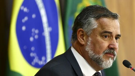 Paulo Pimenta declara solidariedade à Venezuela e critica EUA