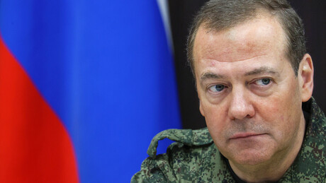 Ex-presidente russo ironiza a hipocrisia europeia diante dos ataques contra Venezuela