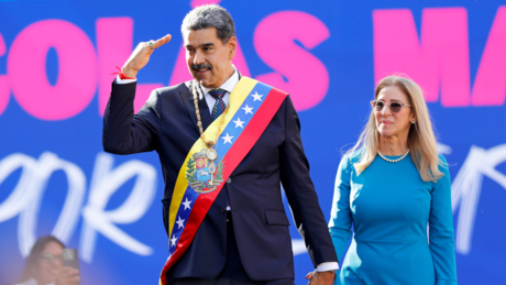 Rússia insta EUA a libertarem Maduro e sua esposa