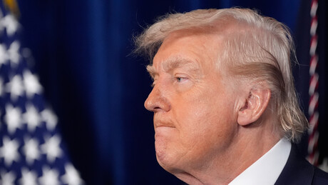 Democratas pedem impeachment de Donald Trump após ataque contra a Venezuela