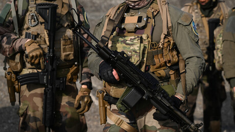 Rússia considerará como intervenção envio de tropas e instalações militares ocidentais para Ucrânia