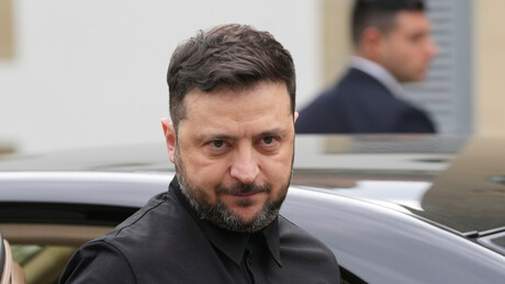 Zelensky faz novas exigências aos EUA em meio ao colapso no front e escândalos de corrupção