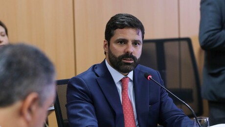 Lula nomeia ministro interino na Justiça e avalia dividir ministério em duas pastas