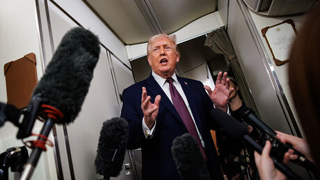 'A defesa de Groenlândia é dois trenós puxados por cães', afirma Trump